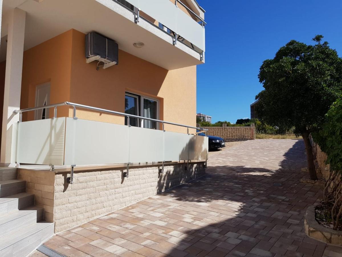 Apartments Sun Dance With Heated Pool Novalja Exterior foto